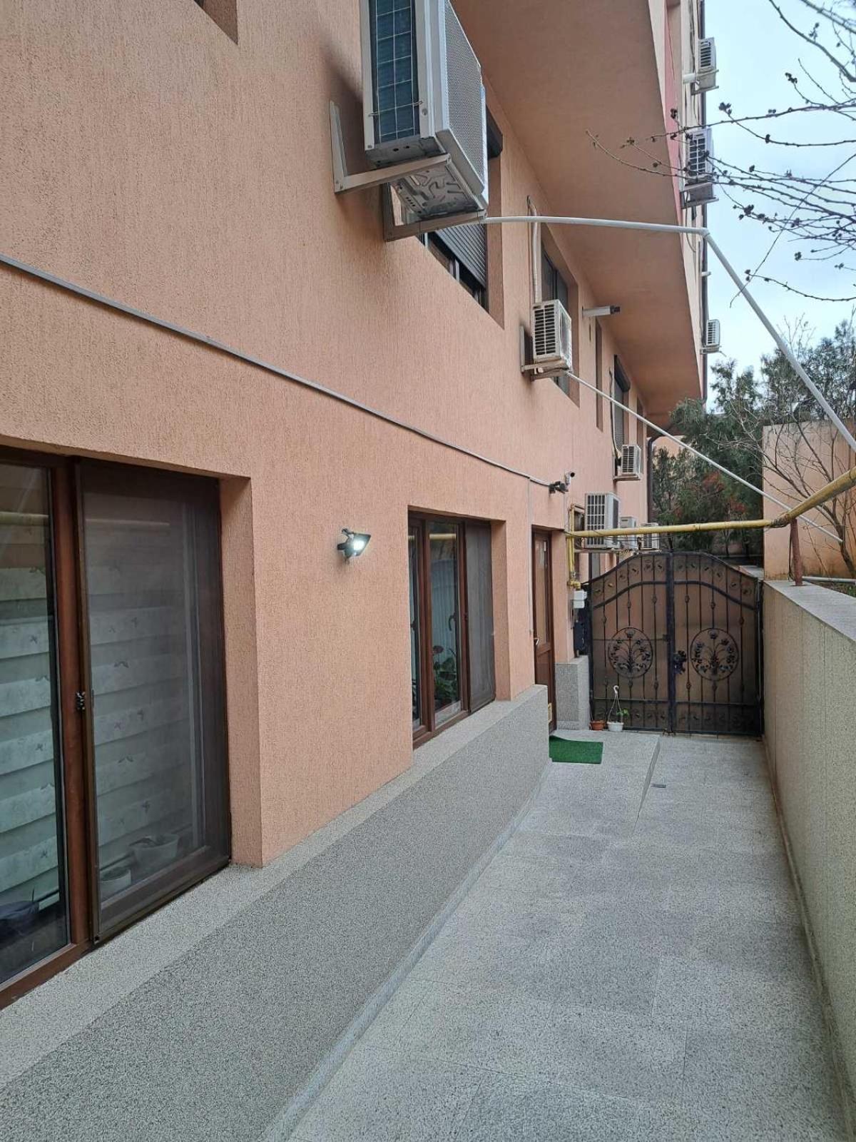 Apartment Calea Crangasi Bucharest